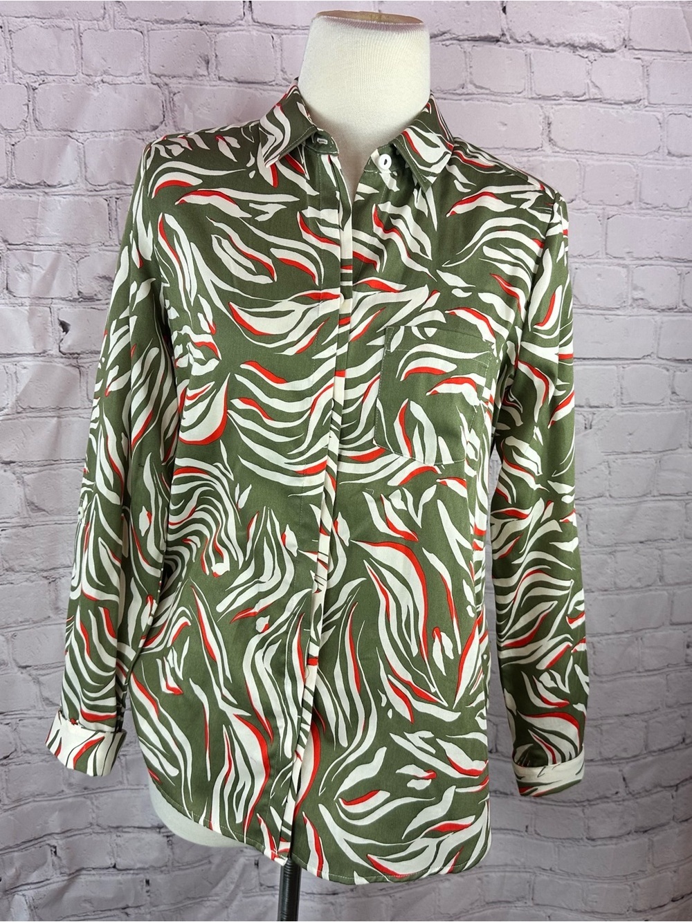 Foxcroft heritage no-iron Button-Up Blouse women 4 business casual